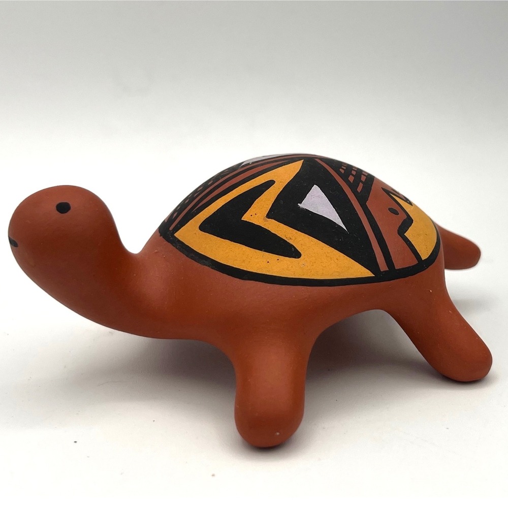 Vintage‎ Navajo Signed SKEETER & GERI VAIL Pottery Terracotta Turtle